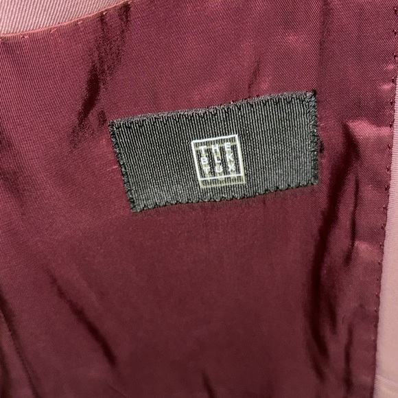 FULL THE BLk TUX IN GREAT CONDITION, just need a nice steam - Picture 3 of 4